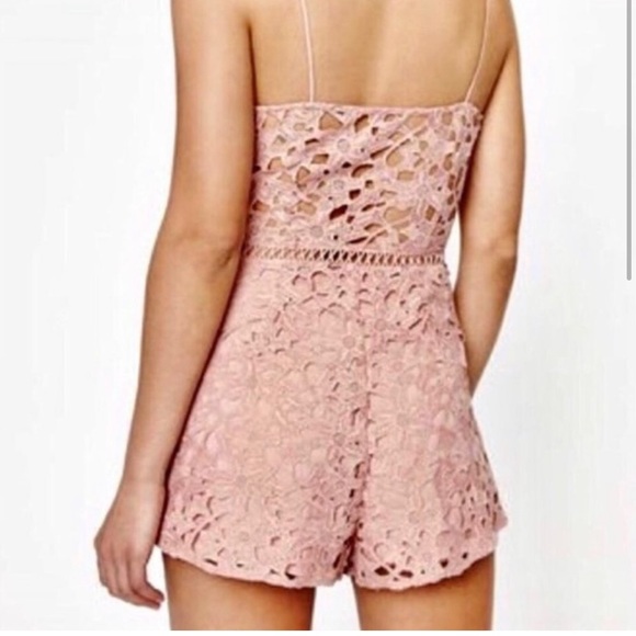 New! Romper Kendall + Kylie - Picture 3 of 11